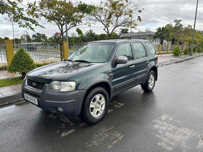 Ford Escape Xanh rêu 5 chỗ