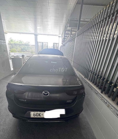Mazda 3 Luxury Xám 20.000 km xe gia đình ít sử dun