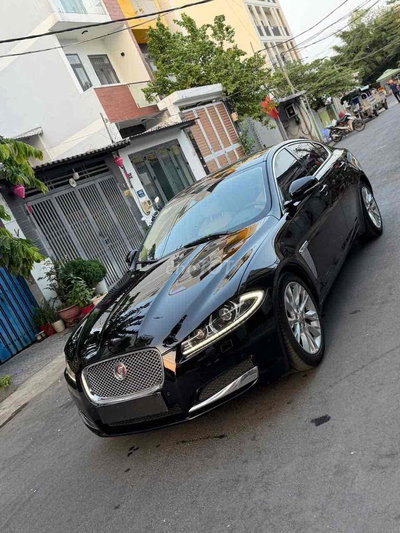 Jaguar XF 2014 Đen