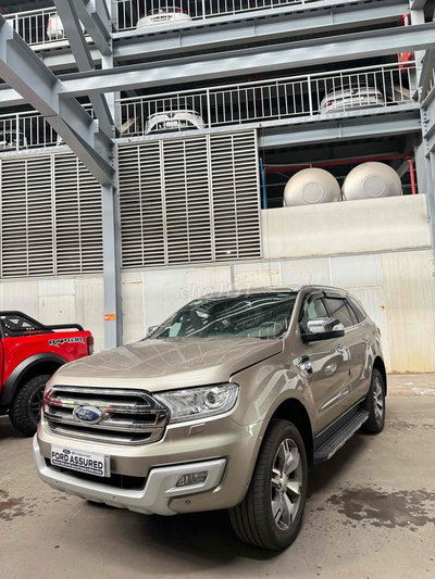 Everest Titanium 2.2 nhập Thái còn thương lượng