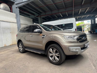 FORD EVEREST TITANIUM 2.2L 2017 XE LƯỚT 38.000km