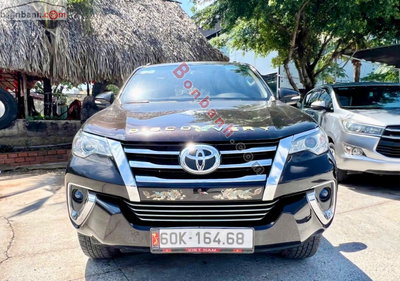 Xe Toyota Fortuner 2.7V 4x2 AT 2016