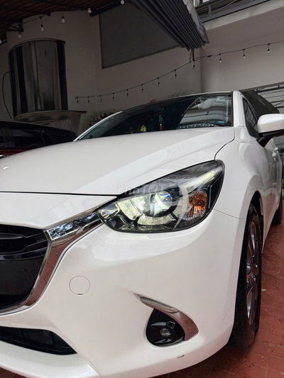 Mazda 2 2019 PREMIUM Trắng 34000 km
