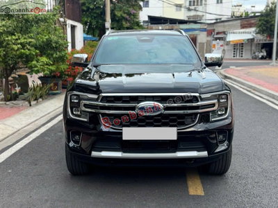 Xe Ford Everest Titanium Plus 2.0L 4x4 AT 2025