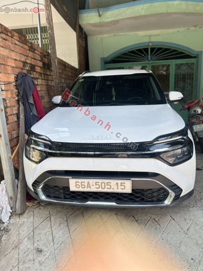 Xe Kia Carens 1.5G Luxury 2024