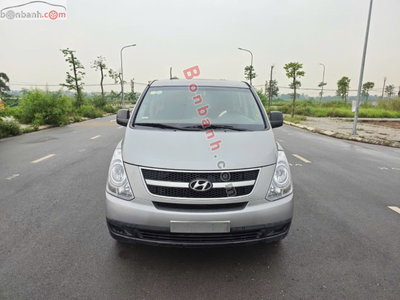Xe Hyundai Grand Starex Van 2.4 MT 2010