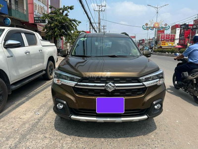 Suzuki XL7 Xanh Khaki 7 chỗ 87430 km