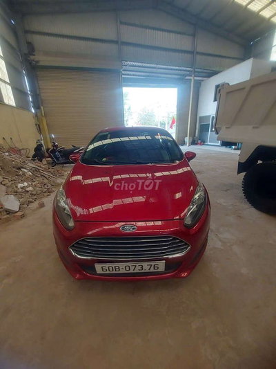Ford Fiesta 2015 Đỏ 142000 km