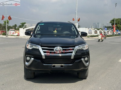 Xe Toyota Fortuner 2.4G 4x2 AT 2018