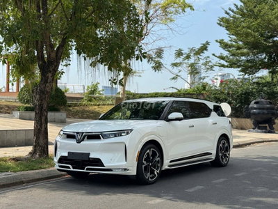 VINFAST VF9 SẴN XE, HỖ TRỢ VAY DOANH NGHIỆP NHANH