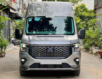 FORD TRANSIT PREMIUM 16C ĐKY 2025 ODO 33.000km