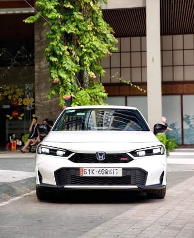 CIVIC RS HEV 2025, ODO: 5.000KM, SƠN ZIN CẢ XE