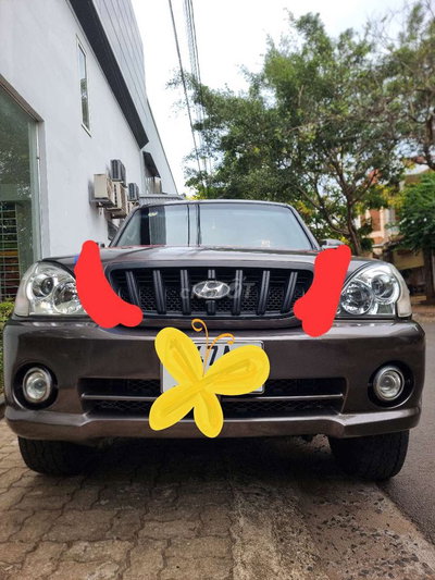 Thanh lý cặp Hyundai 2004 Xám ghi