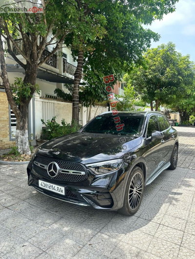 Xe Mercedes Benz GLC 300 4Matic 2023