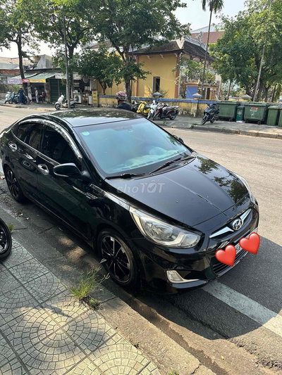 Hyundai Accent 2011 số sàn 29 vạn đen