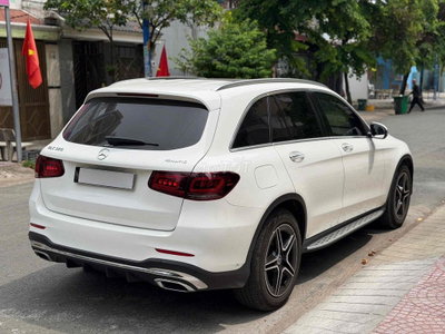 Mercedes-Benz GLC300 2021 Trắng kem siêu mới