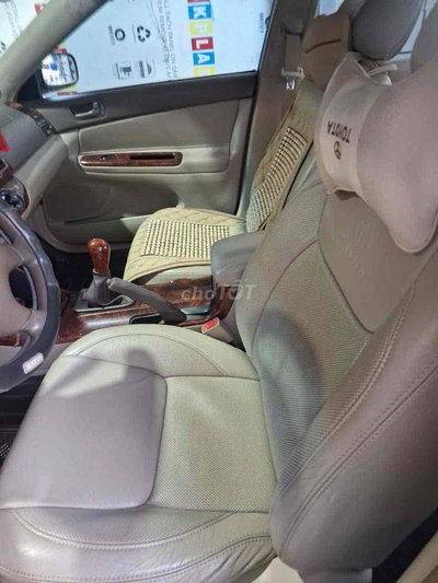 Toyota Camry 2002 2.4G Đen