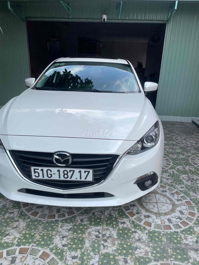 Mazda 3 Trắng 5 chỗ