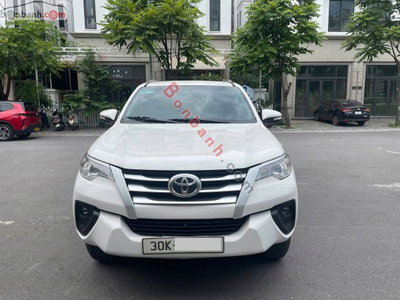 Xe Toyota Fortuner 2.4G 4x2 MT 2017