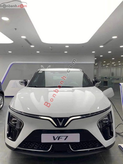 Xe VinFast VF7 Plus 2026