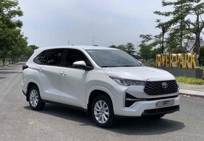Innova Cross 2024 qua sử dụng đi kĩ giá hợp lý