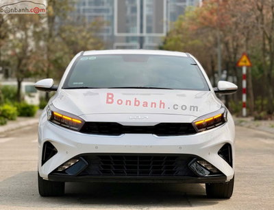 Xe Kia K3 Premium 2.0 AT 2022