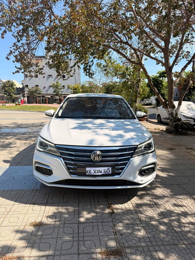 MG MG 5 Trắng 39.000 km