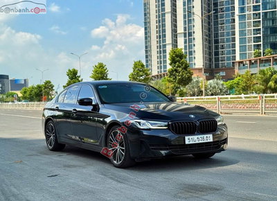 Xe BMW 5 Series 520i Luxury Line 2022