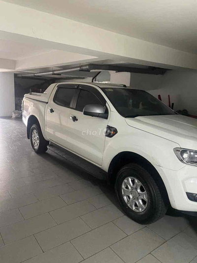 Ford Ranger 2017 XLS 4x2 37000 km Trắng