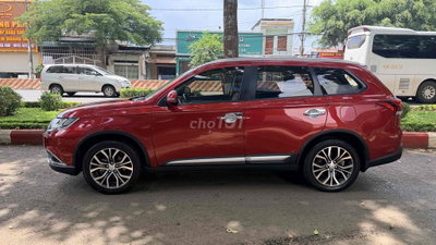 Mitsubishi Outlander AT 2018 Đỏ