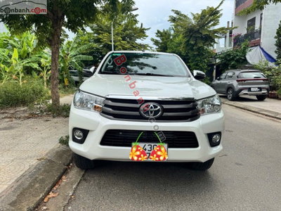 Xe Toyota Hilux 2.4E 4x2 AT 2017