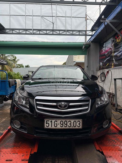 Chevrolet CDX tự động cửa nóc
