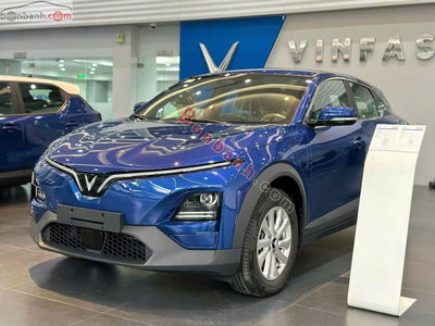 Xe VinFast VF6 Eco 2026