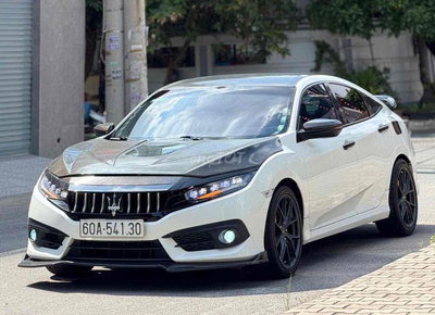 Honda Civic 2018 1.8 Trắng 58.000km