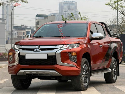 Xe Mitsubishi Triton 4x4 AT Mivec Premium 2020