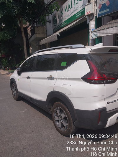 Mitsubishi Xpander Cross Trắng