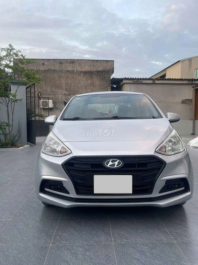 Hyundai i10 Sedan 2017 Bạc