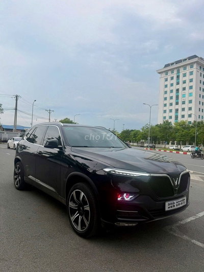 VinFast Lux SA Premium 2020 - 63000km