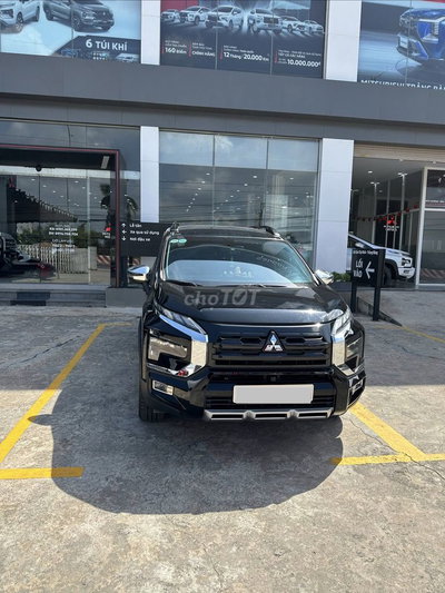 Xpander Cross Đen 2024 Xe Gia Đình Odo Lướt 12000
