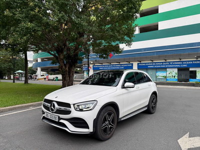 Mercedes-Benz GLC300 AMG 2022 Trắng