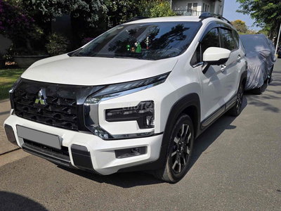 Mitsubishi Xpander Cross 2025 Trắng 10.645 km