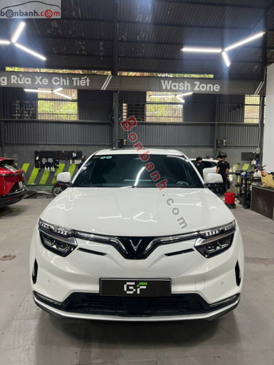 Xe VinFast VF8 Plus AWD 2023