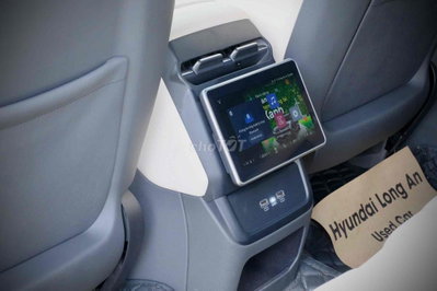Xe điện VinFast VF9 PLUS 2025 Đen