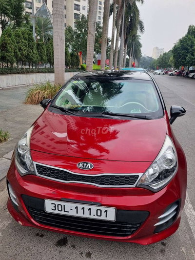 Kia Rio Hatchback 2015 Đỏ Ruby