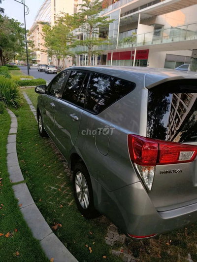 cho thuê xe Innova HD dài hạn 6t đến 1 năm