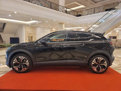 VF 6 màu Đen sẵn xe giao, giá khuyến mãi cực tốt