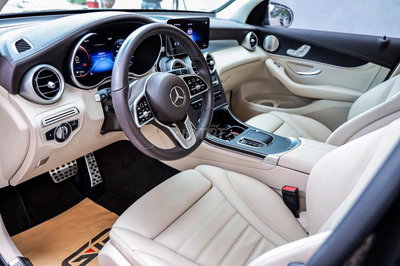 Mercedes-Benz GLC 300 2021 Đen 58000 km