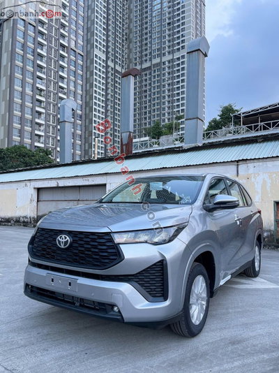 Xe Toyota Innova Cross 2.0G CVT 2026