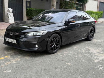 Honda Civic RS 2023 Turbo siêu lướt ! 4 vỏ theo xe
