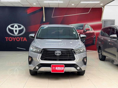 Toyota Innova E 2023, bạc, hỗ trợ vay(còn giảm)